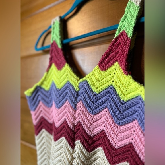 VINTAGE knit top, size medium - Picture 7 of 12